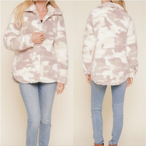 Sherpa Cream and Purple Camo Shacket size L - Picture 3 of 4